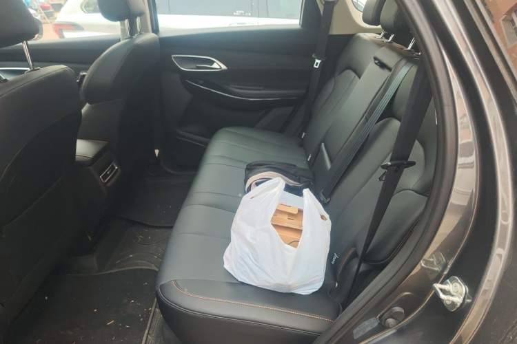 Used CHANGAN X7 PLUS 2024 1.5T Automatic Smart Enjoyment 5-Seater Left Rear Seat