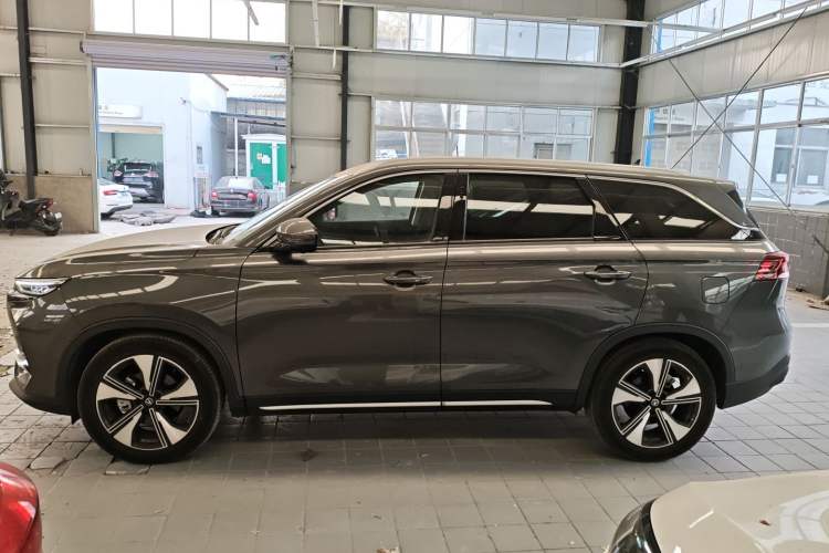 Used CHANGAN X7 PLUS 2024 1.5T Automatic Luxury 7-Seater Left Side