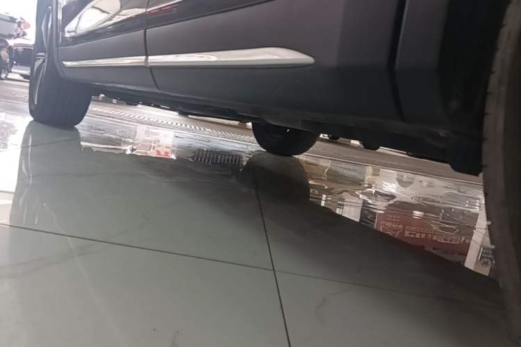 Used CHANGAN X7 PLUS 2024 1.5T Automatic Prestige 7-Seater Left Side Sill