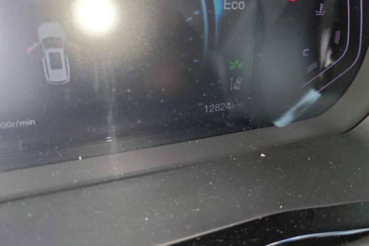 Used CHANGAN X7 PLUS 2024 1.5T Automatic Prestige 7-Seater Odometer Close Up