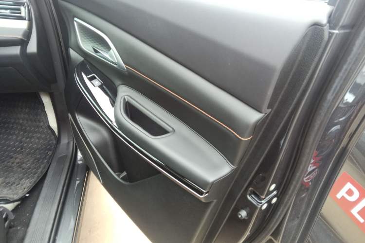 Used CHANGAN X7 PLUS 2024 1.5T Automatic Luxury 7-Seater Right Front Door Interior