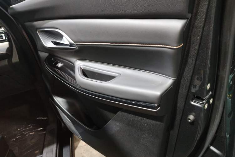 Used CHANGAN X7 PLUS 2024 1.5T Automatic Luxury 7-Seater Right Front Door Interior