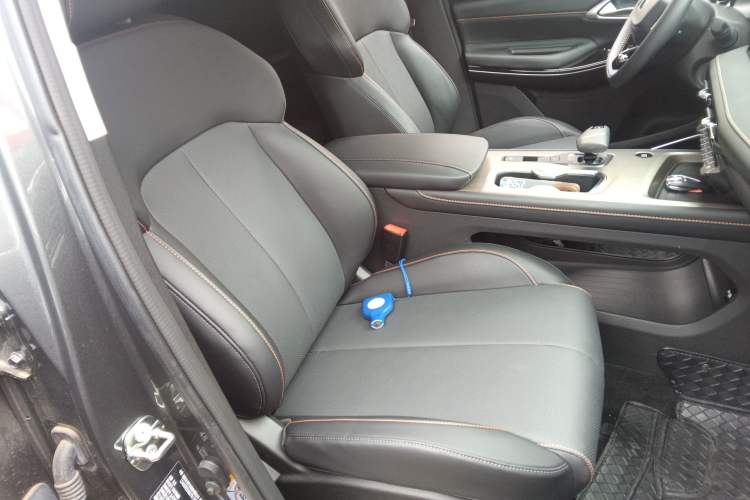 Used CHANGAN X7 PLUS 2024 1.5T Automatic Luxury 7-Seater Right Front Seat