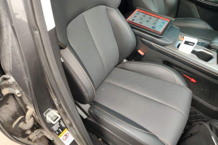 Used CHANGAN X7 PLUS 2024 1.5T Automatic Luxury 7-Seater Right Front Seat