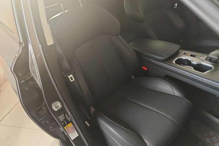 Used CHANGAN X7 PLUS 2024 1.5T Automatic Luxury 7-Seater Right Front Seat