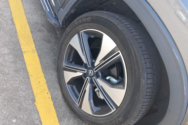 Used CHANGAN X7 PLUS 2024 1.5T Automatic Prestige 7-Seater Right Front Wheel Hub