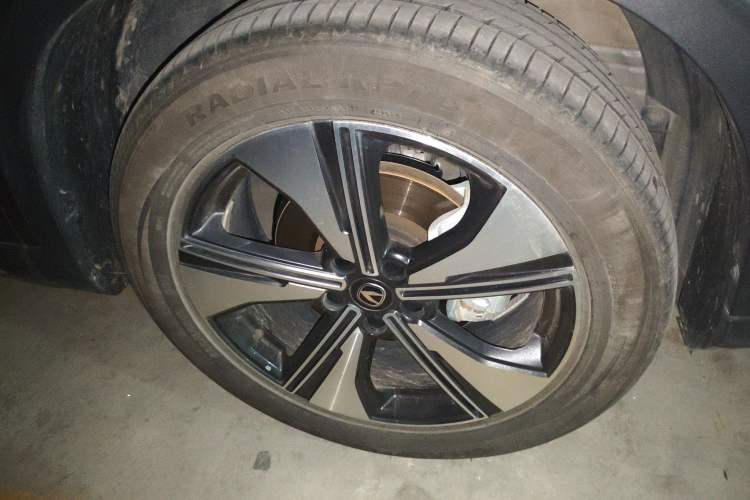 Used CHANGAN X7 PLUS 2024 1.5T Automatic Prestige 7-Seater Right Front Wheel Hub