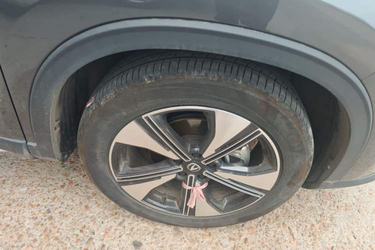 Used CHANGAN X7 PLUS 2024 1.5T Automatic Smart Enjoyment 5-Seater Right Front Wheel Hub