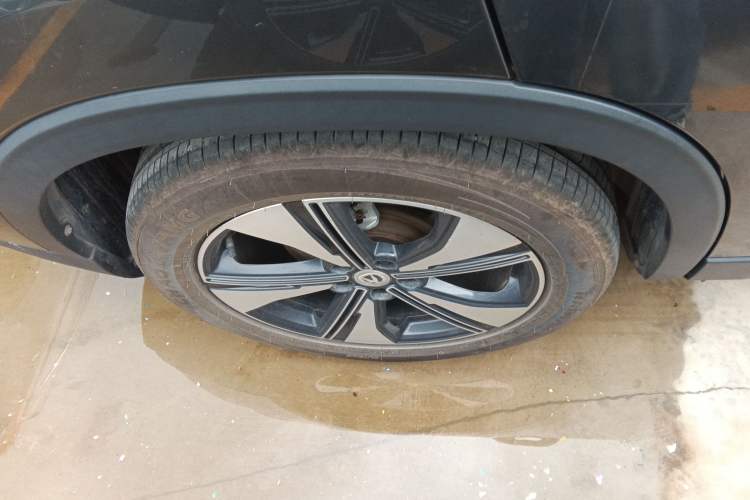 Used CHANGAN X7 PLUS 2024 1.5T Automatic Luxury 7-Seater Right Rear Wheel Hub