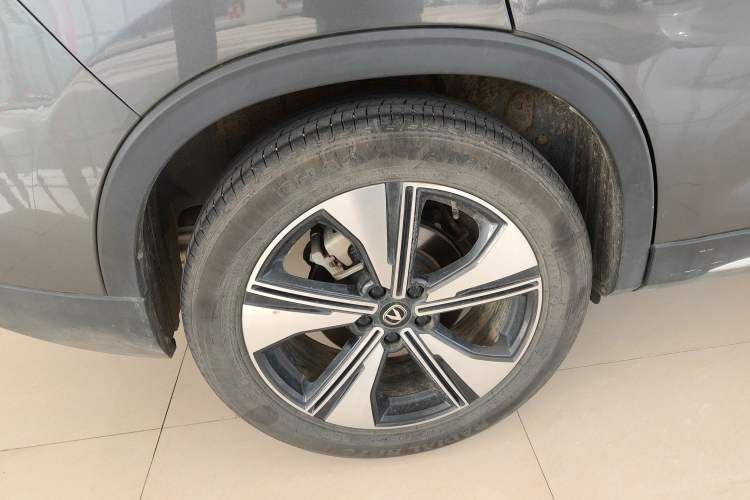 Used CHANGAN X7 PLUS 2024 1.5T Automatic Prestige 7-Seater Right Rear Wheel Hub