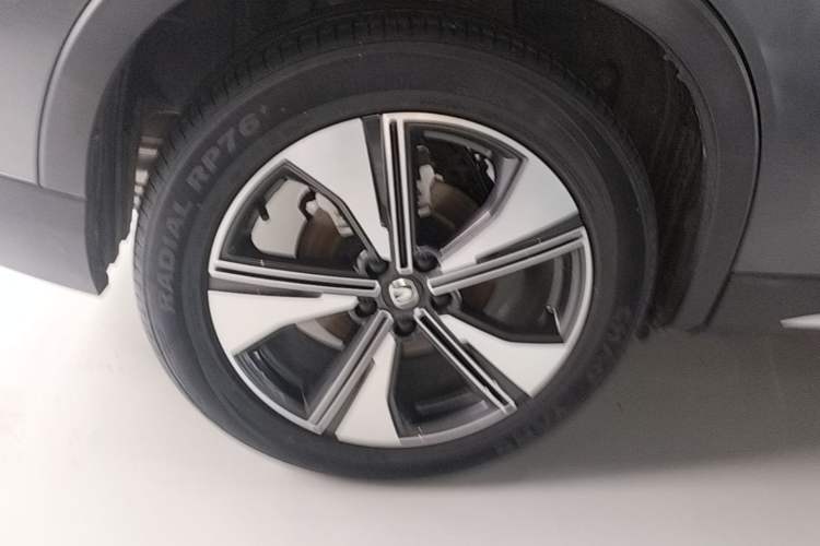 Used CHANGAN X7 PLUS 2024 1.5T Automatic Prestige 7-Seater Right Rear Wheel Hub