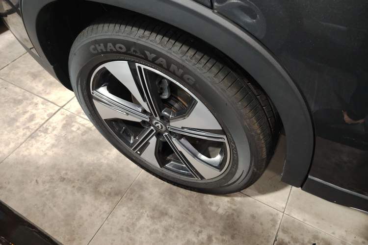 Used CHANGAN X7 PLUS 2024 1.5T Automatic Luxury 7-Seater Right Rear Wheel Hub