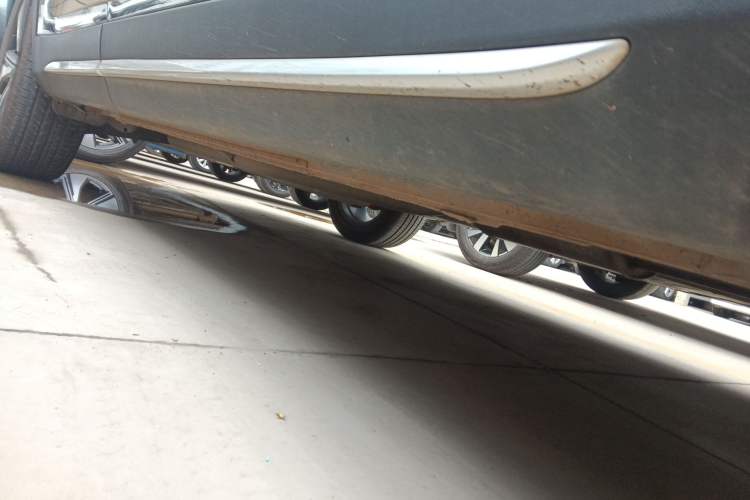 Used CHANGAN X7 PLUS 2024 1.5T Automatic Luxury 7-Seater Right Side Sill