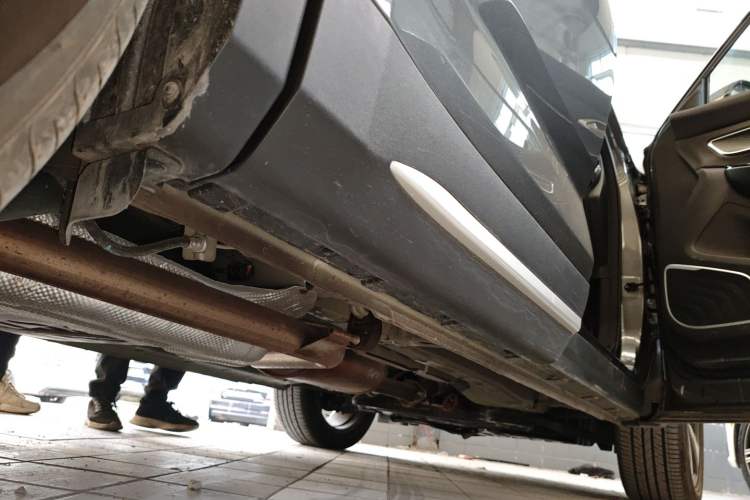Used CHANGAN X7 PLUS 2024 1.5T Automatic Luxury 7-Seater Right Side Sill