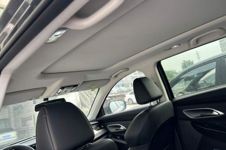 Used CHANGAN X7 PLUS 2024 1.5T Automatic Luxury 7-Seater Roof