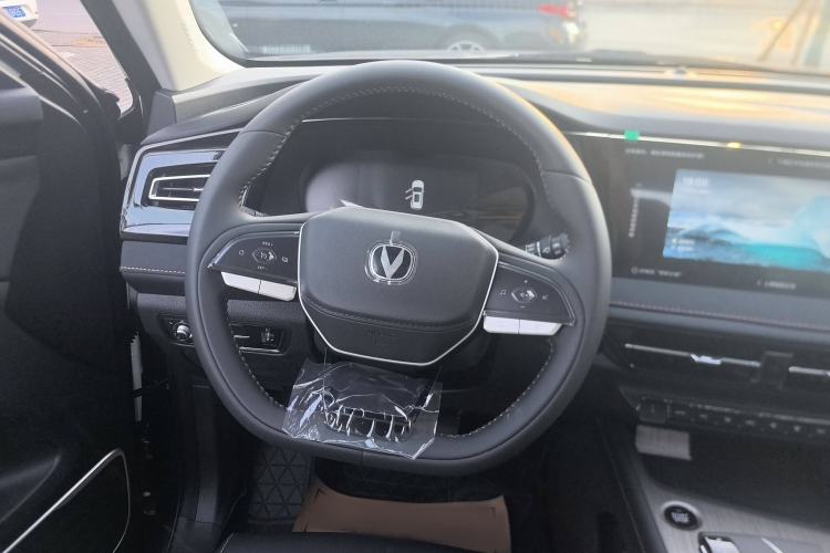 Used CHANGAN X7 PLUS 2024 1.5T Automatic Prestige 7-Seater Steering Wheel