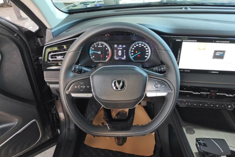 Used CHANGAN X7 PLUS 2024 1.5T Automatic Smart Enjoyment 5-Seater Steering Wheel