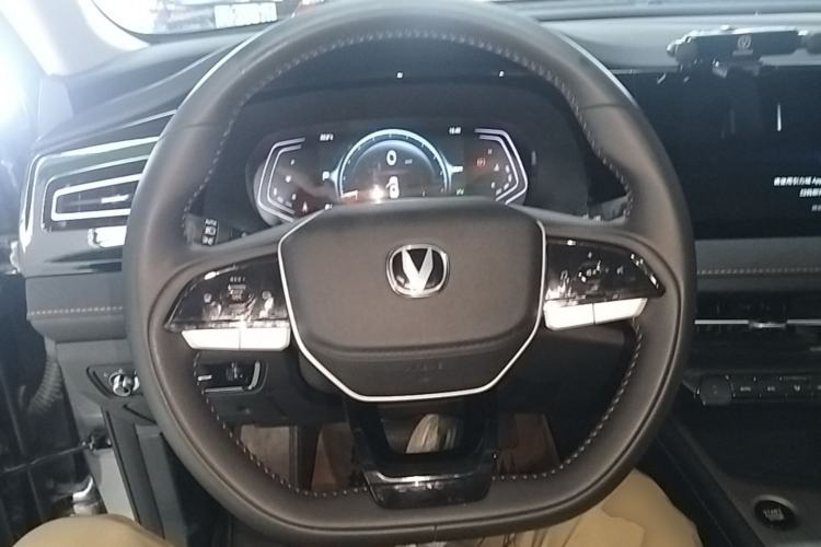 Used CHANGAN X7 PLUS 2024 1.5T Automatic Prestige 7-Seater Steering Wheel