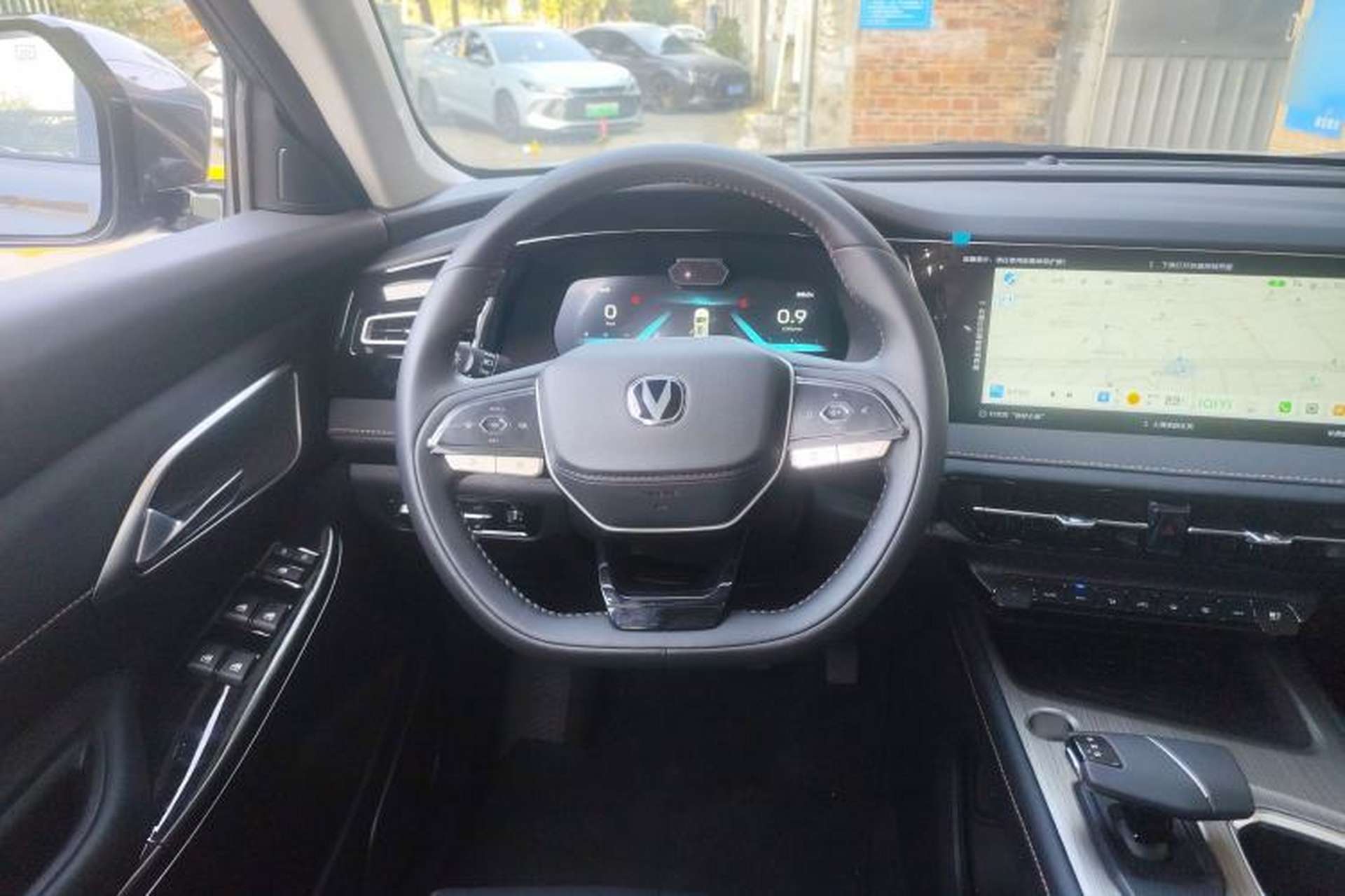 Used CHANGAN X7 PLUS 2024 1.5T Automatic Luxury 7-Seater Steering Wheel