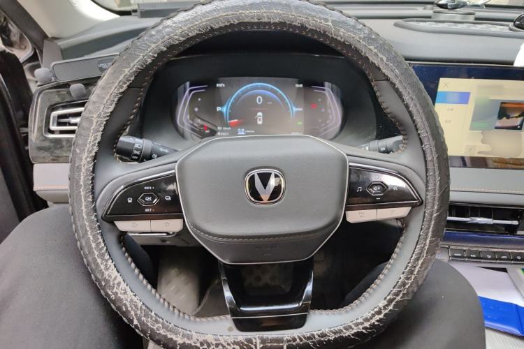 Used CHANGAN X7 PLUS 2024 1.5T Automatic Prestige 7-Seater Steering Wheel