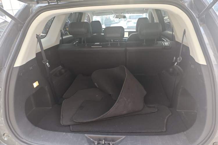 Used CHANGAN X7 PLUS 2024 1.5T Automatic Prestige 7-Seater Trunk