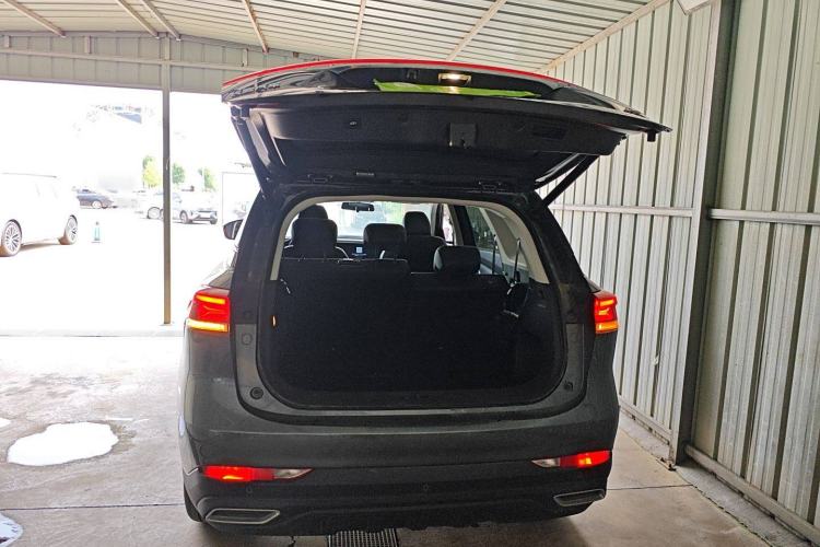 Used CHANGAN X7 PLUS 2024 1.5T Automatic Luxury 7-Seater Trunk
