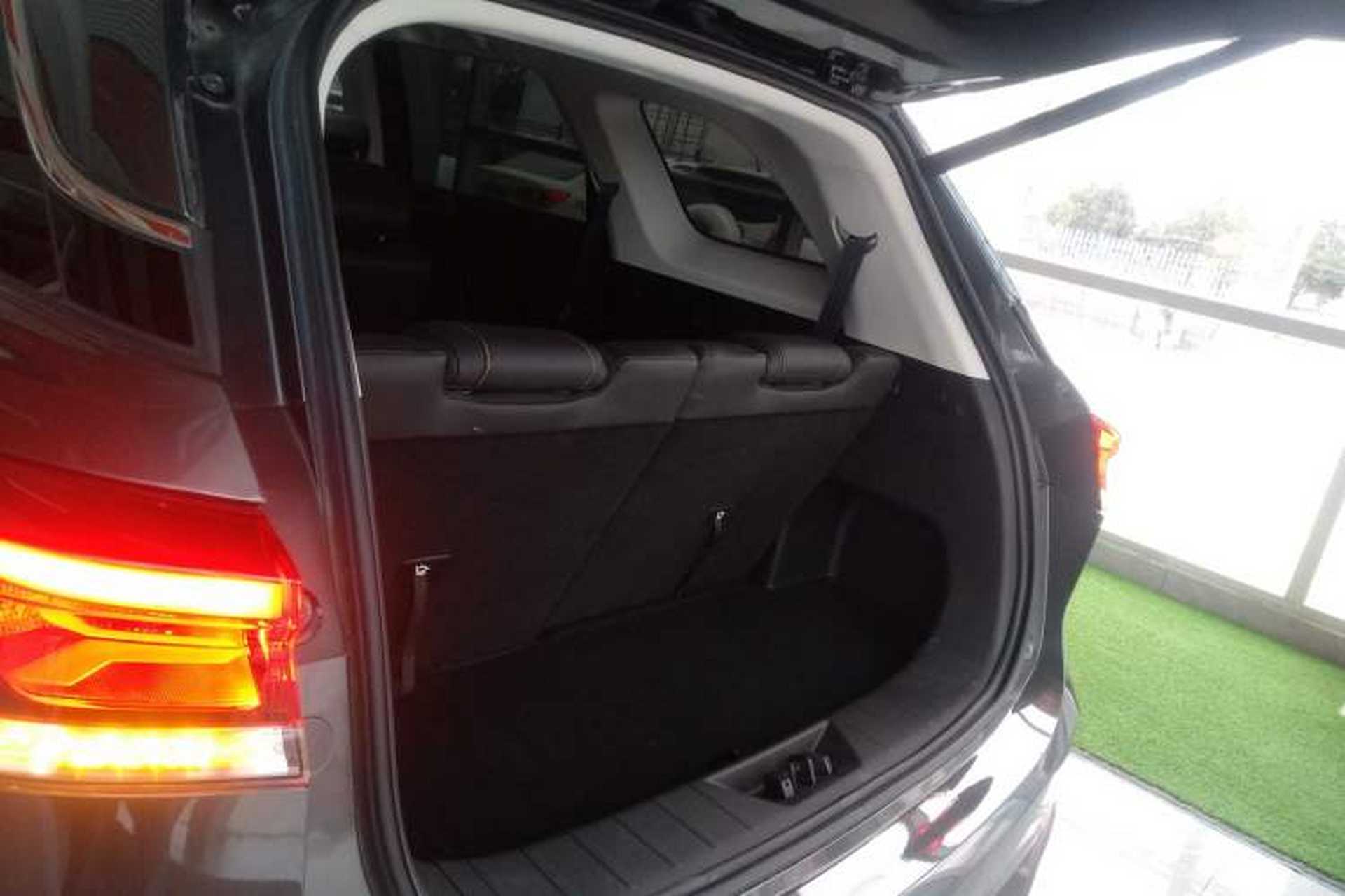 Used CHANGAN X7 PLUS 2024 1.5T Automatic Luxury 7-Seater Trunk