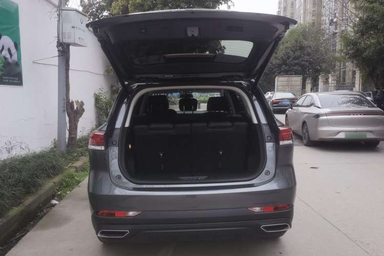 Used CHANGAN X7 PLUS 2024 1.5T Automatic Luxury 7-Seater Trunk