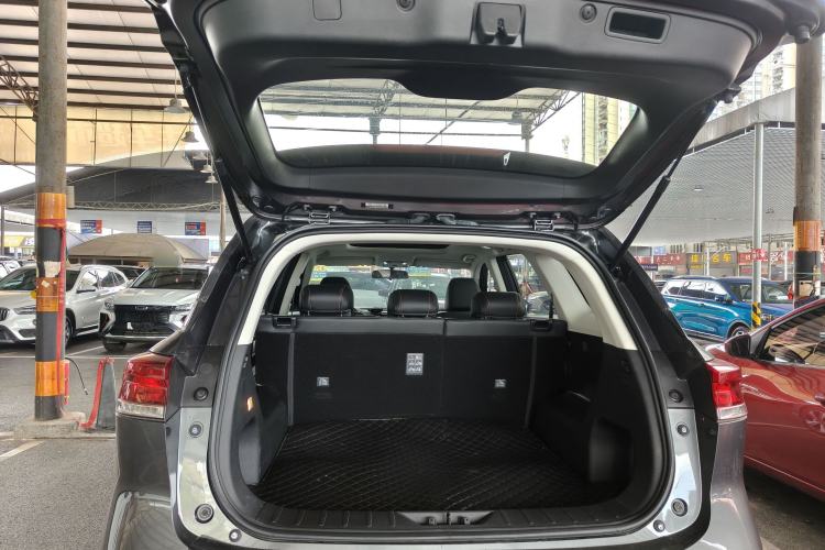 Used CHANGAN X7 PLUS 2024 1.5T Automatic Smart Enjoyment 5-Seater Trunk