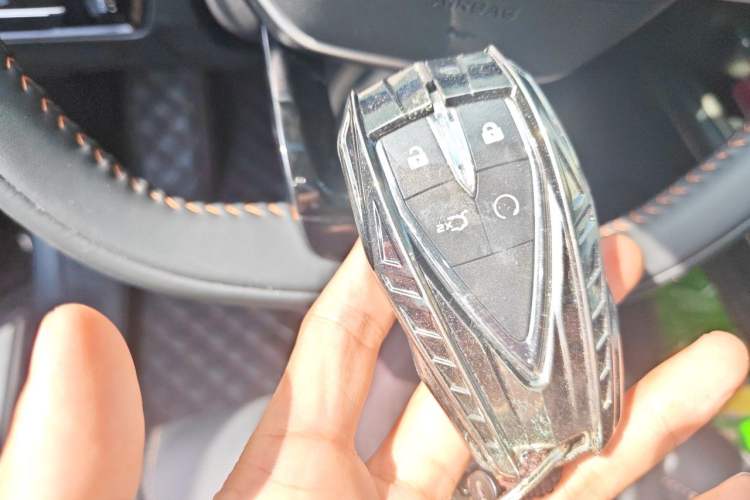 Used CHANGAN X7 PLUS 2024 1.5T Automatic Prestige 7-Seater Vehicle Key
