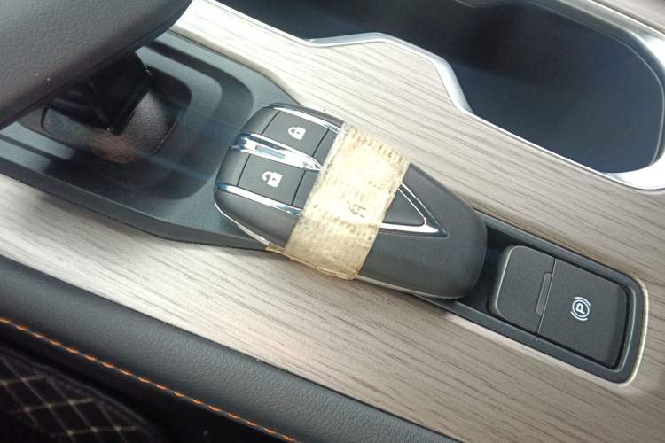 Used CHANGAN X7 PLUS 2024 1.5T Automatic Luxury 7-Seater Vehicle Key