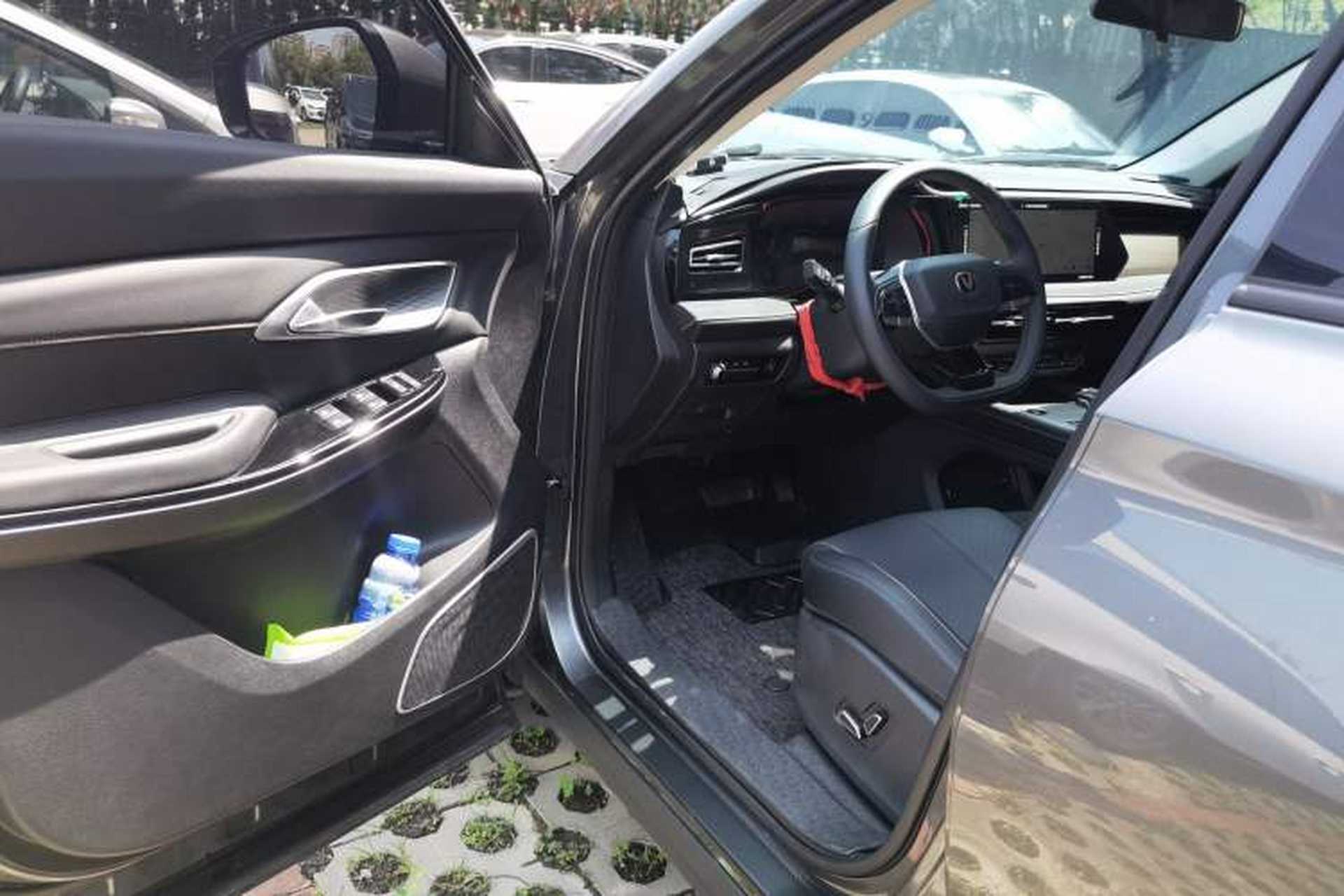 Used CHANGAN X7 PLUS 2024 1.5T Automatic Prestige 7-Seater Driver Seat