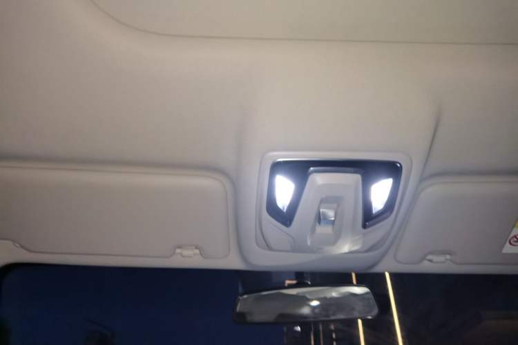 Used CHANGAN X7 PLUS 2024 1.5T Automatic Prestige 7-Seater Headliner
