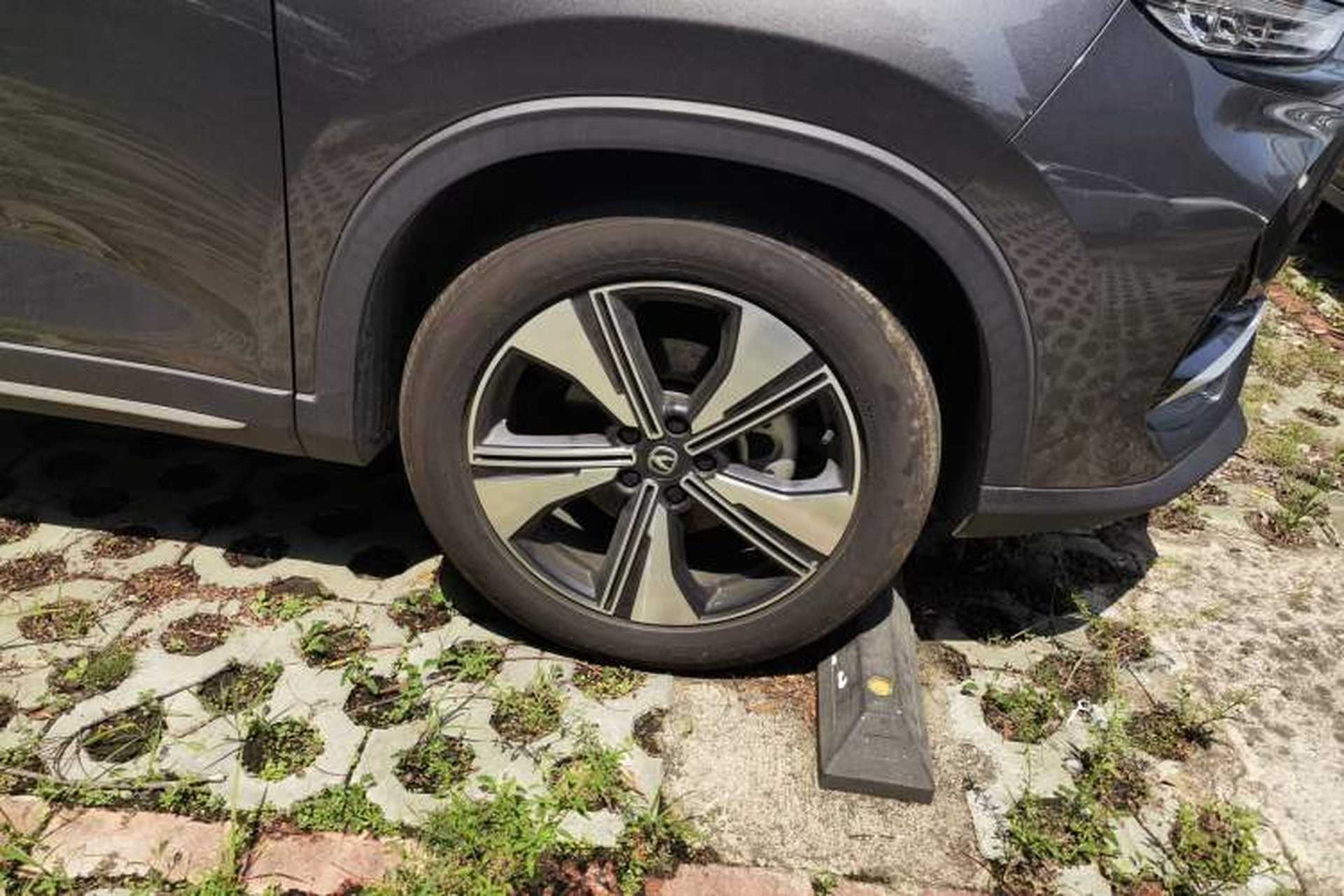 Used CHANGAN X7 PLUS 2024 1.5T Automatic Prestige 7-Seater Right Front Wheel Hub
