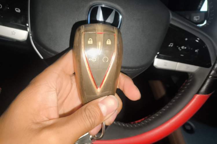 Used CHANGAN X7 PLUS 2024 1.5T Automatic Smart Enjoyment 5-Seater Vehicle Key