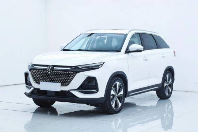 Used CHANGAN X7 PLUS 2024 1.5T Automatic Luxury 7-Seater