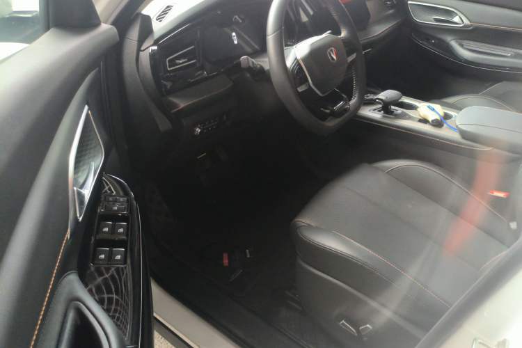 Used CHANGAN X7 PLUS 2024 1.5T Automatic Luxury 7-Seater Driver Seat