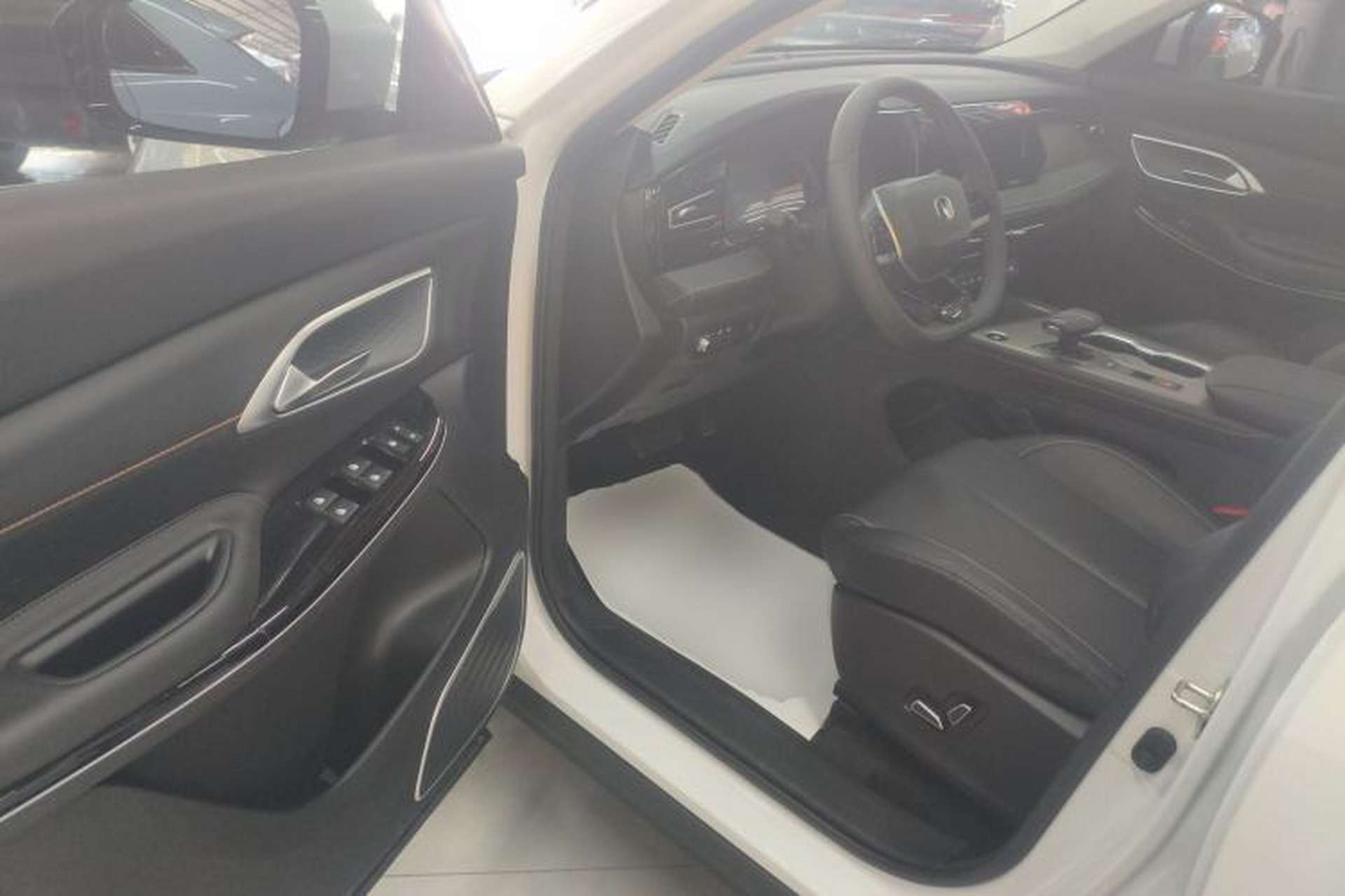 Used CHANGAN X7 PLUS 2024 1.5T Automatic Prestige 7-Seater Driver Seat