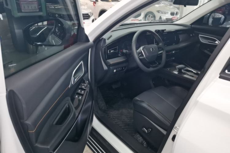 Used CHANGAN X7 PLUS 2024 1.5T Automatic Luxury Edition 5 Seats Driver Seat
