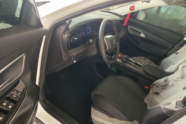 Used CHANGAN X7 PLUS 2024 1.5T Automatic Smart Enjoyment 5-Seater Driver Seat