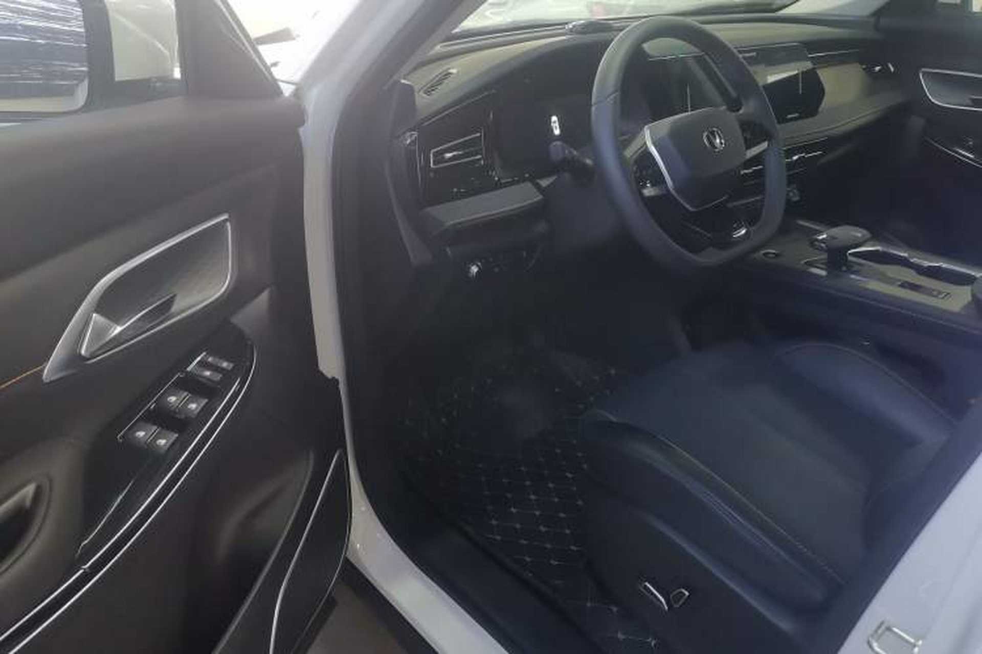 Used CHANGAN X7 PLUS 2024 1.5T Automatic Luxury 7-Seater Driver Seat
