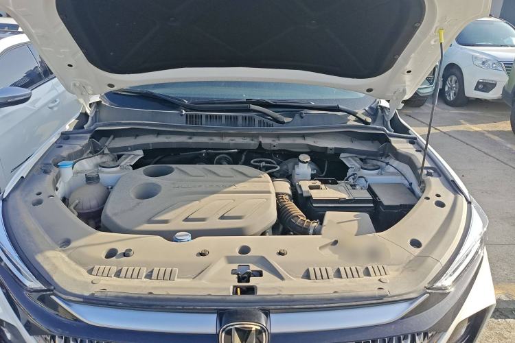 Used CHANGAN X7 PLUS 2024 1.5T Automatic Luxury 7-Seater Engine Bay