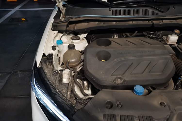 Used CHANGAN X7 PLUS 2024 1.5T Automatic Smart Enjoyment 5-Seater Engine Bay Right