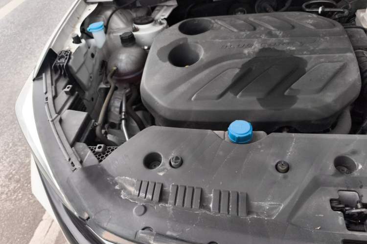 Used CHANGAN X7 PLUS 2024 1.5T Automatic Prestige 7-Seater Engine Bay Right