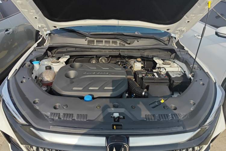 Used CHANGAN X7 PLUS 2024 1.5T Automatic Luxury 7-Seater Engine Bay