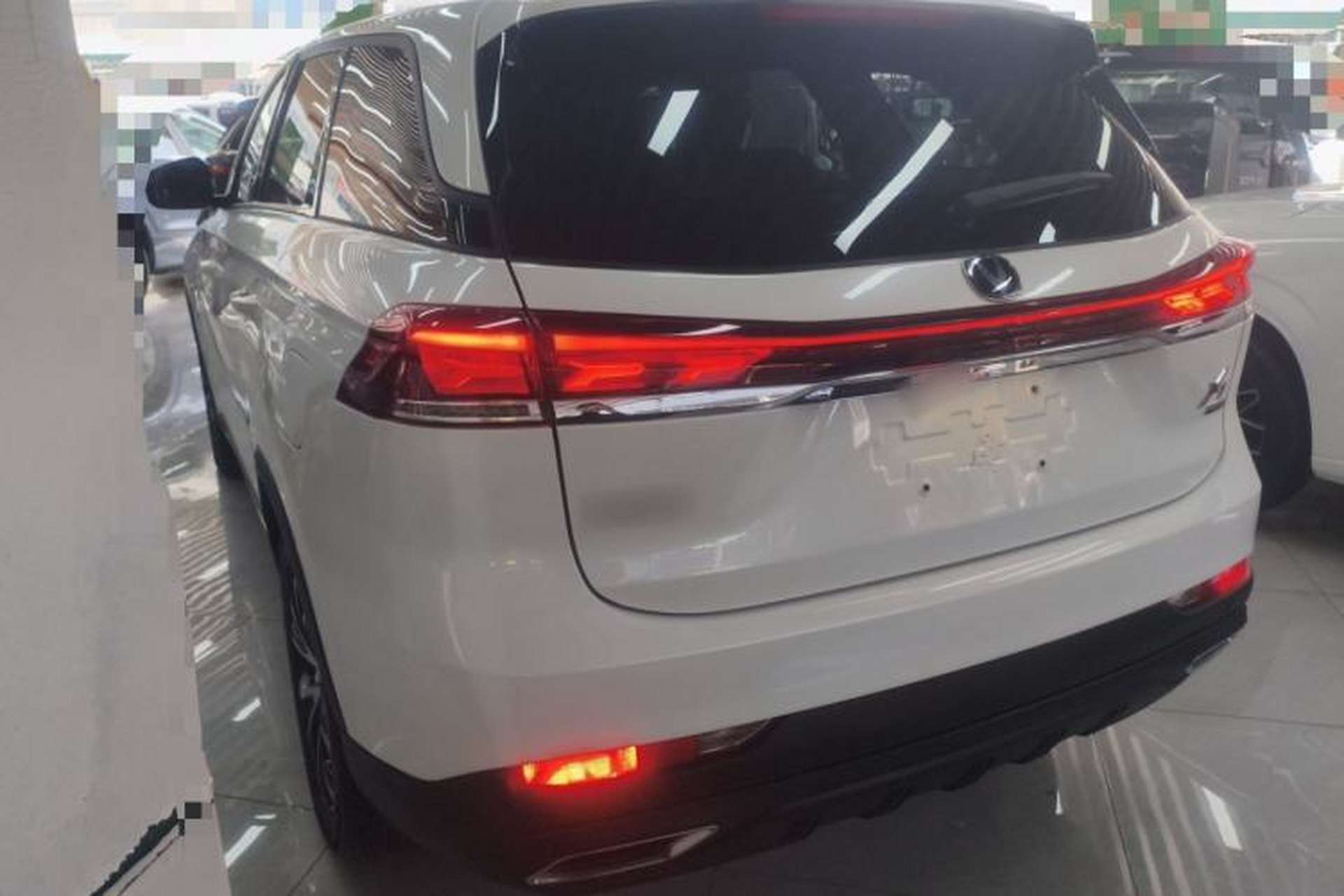Used CHANGAN X7 PLUS 2024 1.5T Automatic Prestige 7-Seater Exterior 2