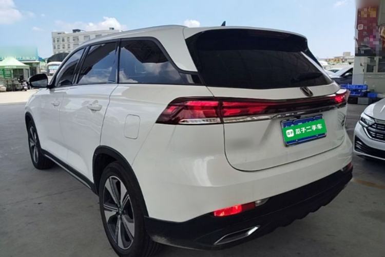 Used CHANGAN X7 PLUS 2024 1.5T Automatic Prestige 7-Seater Exterior 2