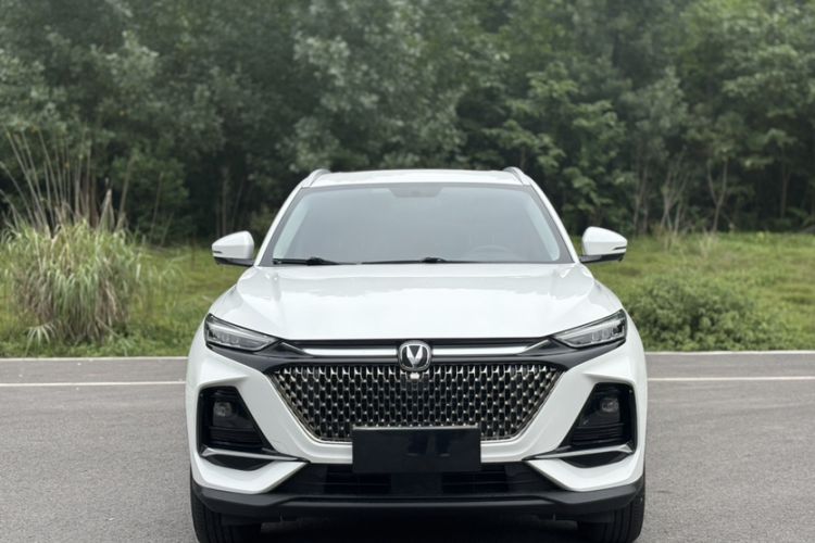 Used CHANGAN X7 PLUS 2024 1.5T Automatic Luxury Edition 5 Seats Exterior 2