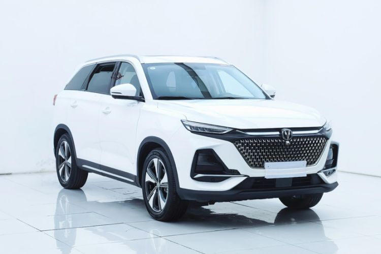 Used CHANGAN X7 PLUS 2024 1.5T Automatic Luxury 7-Seater Exterior 4