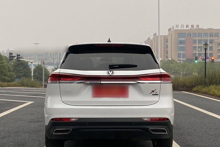 Used CHANGAN X7 PLUS 2024 1.5T Automatic Luxury 7-Seater Exterior 4